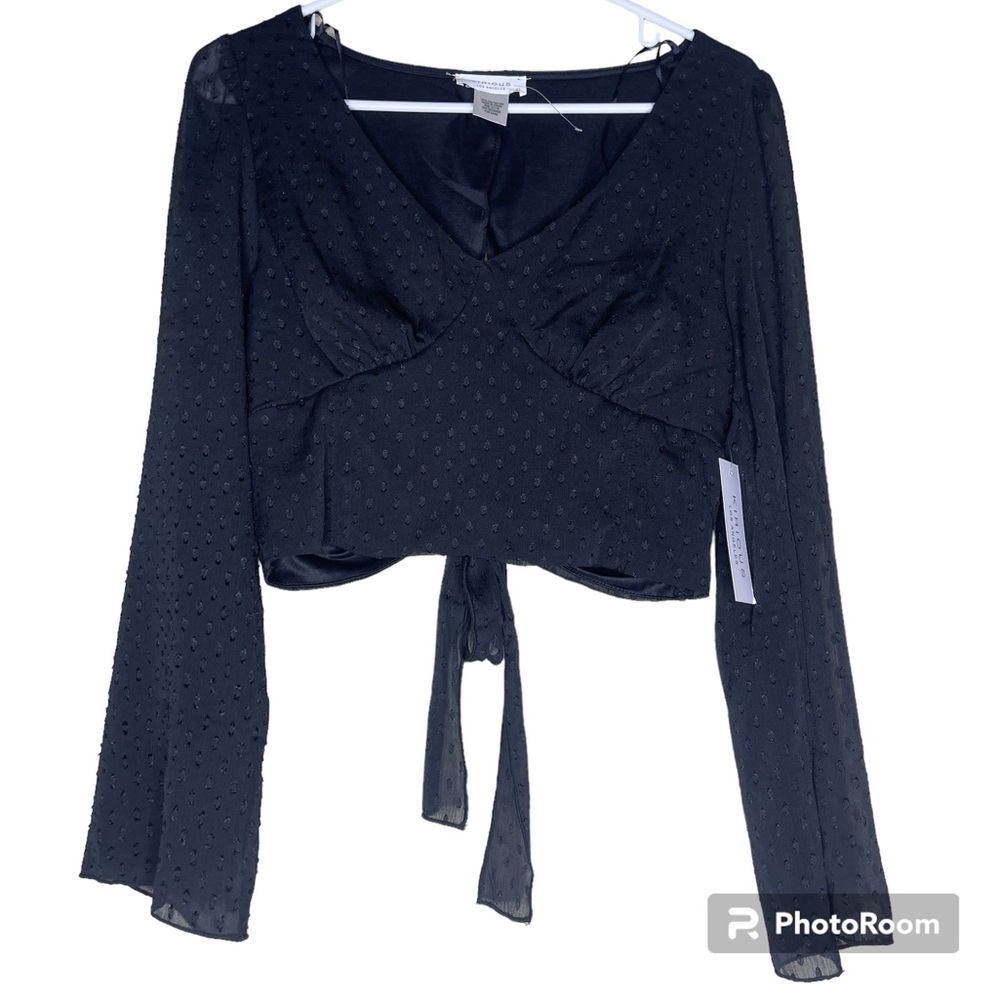 NWT Kirious black cropped blouse Swiss for bell sleeve key hole back with tie